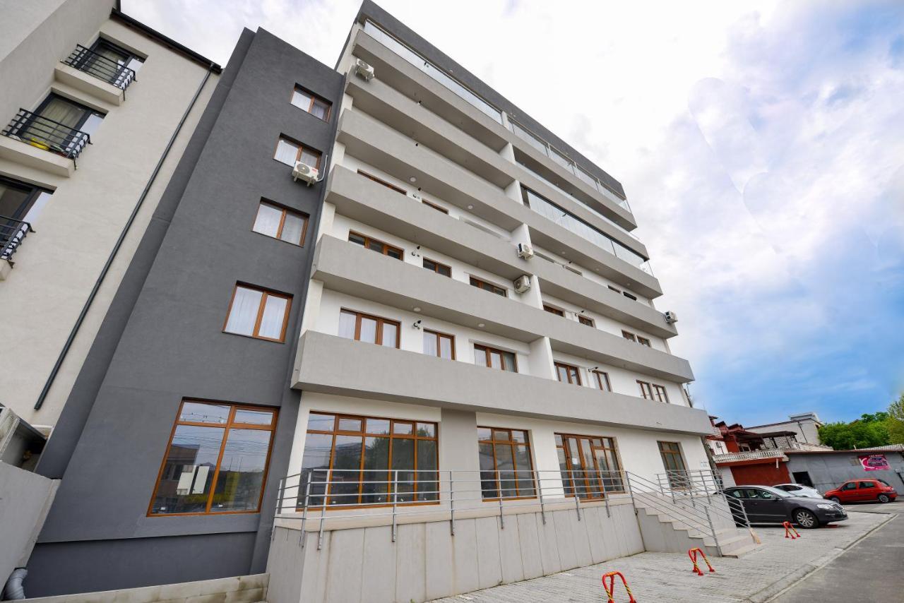 Sofia Cozy Apartment - Underground Private Parking Бухарест Екстер'єр фото
