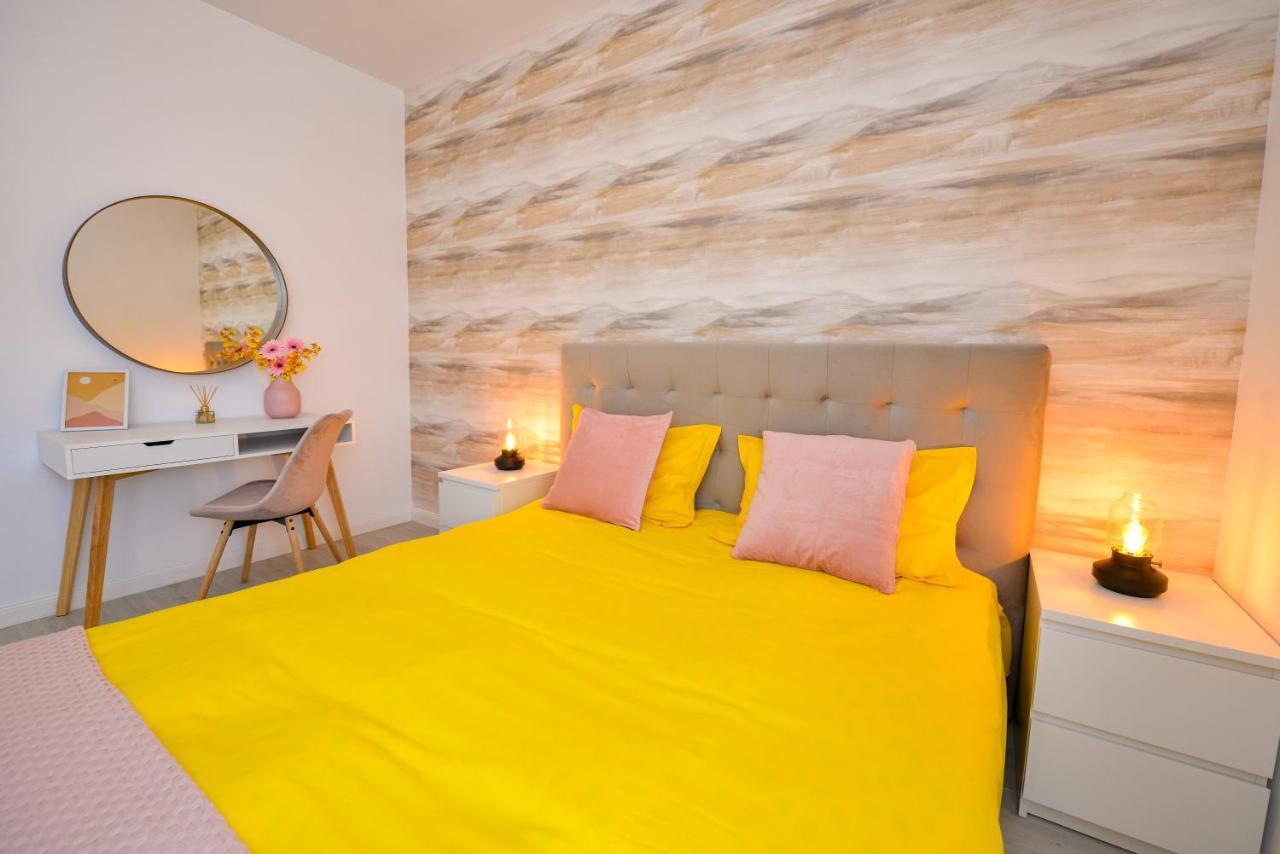 Sofia Cozy Apartment - Underground Private Parking Бухарест Екстер'єр фото