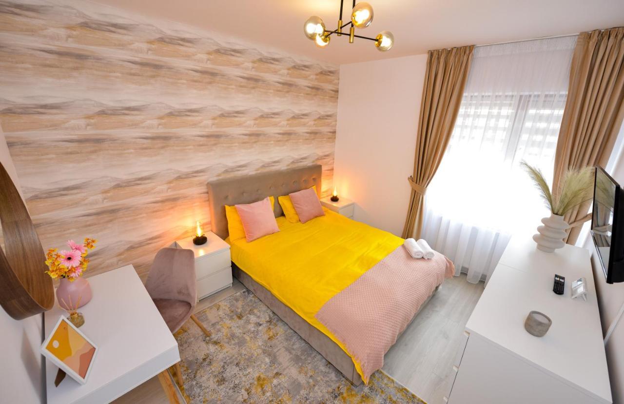 Sofia Cozy Apartment - Underground Private Parking Бухарест Екстер'єр фото