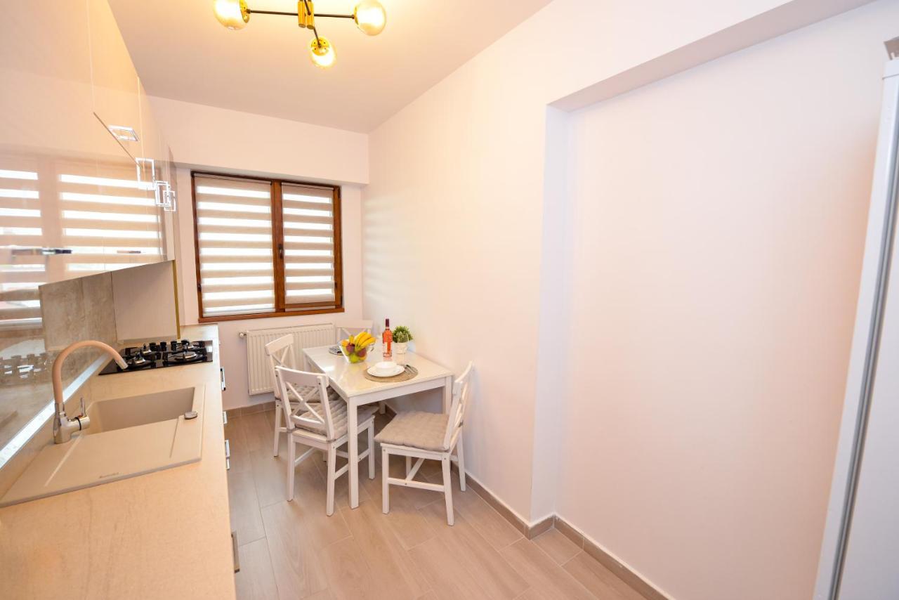 Sofia Cozy Apartment - Underground Private Parking Бухарест Екстер'єр фото