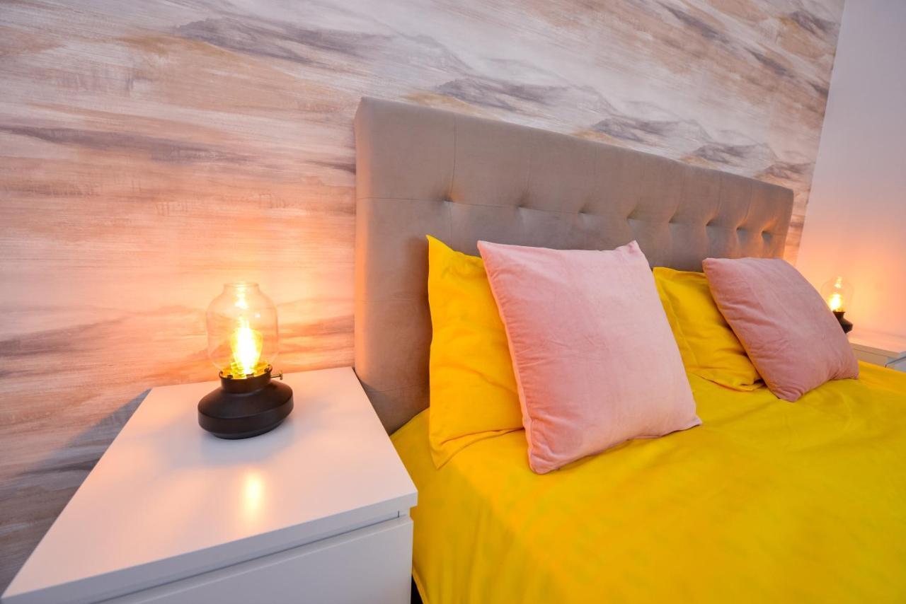 Sofia Cozy Apartment - Underground Private Parking Бухарест Екстер'єр фото